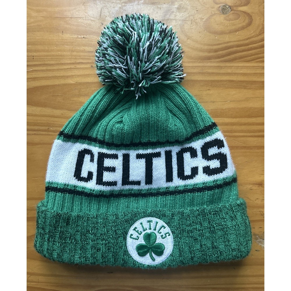 NBA Boston Celtics Beanie Knit Hat Winter Hat Green /White Pom Clean